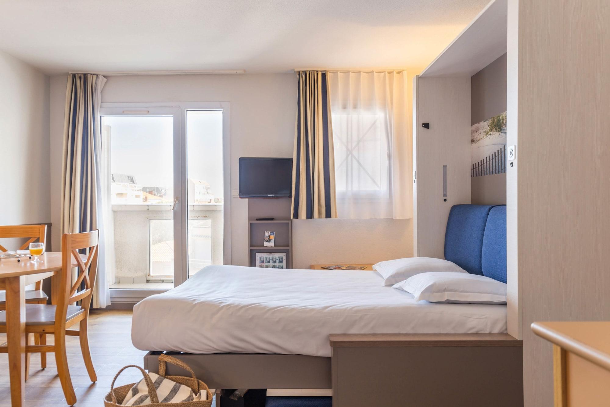 Residence Pierre & Vacances La Baie Des Sables เลส์ซาบล์-โดล็อนน์ ภายนอก รูปภาพ