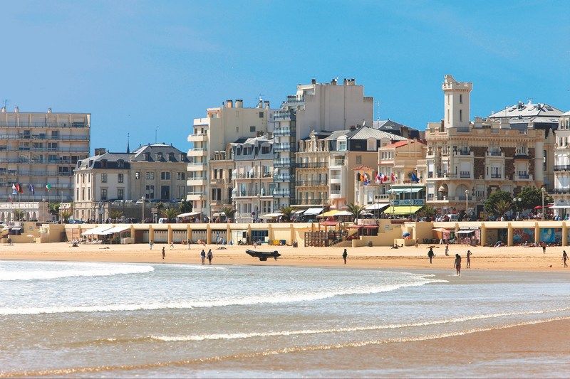 Residence Pierre & Vacances La Baie Des Sables เลส์ซาบล์-โดล็อนน์ ภายนอก รูปภาพ