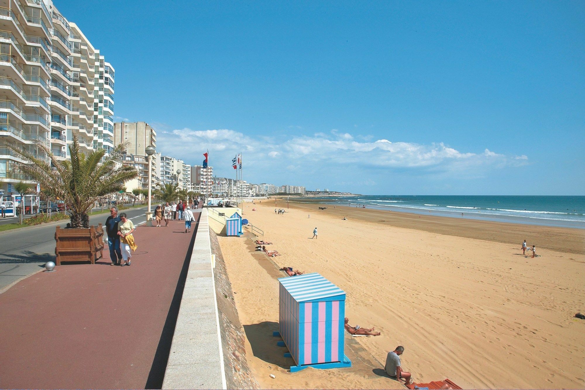 Residence Pierre & Vacances La Baie Des Sables เลส์ซาบล์-โดล็อนน์ ภายนอก รูปภาพ